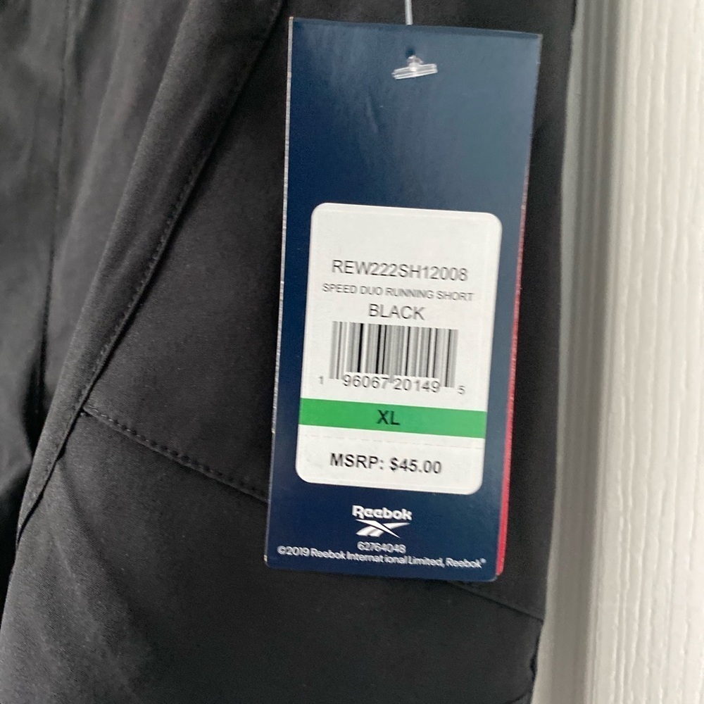 Women’s Reebok shorts size-XL - Picture 2 of 6
